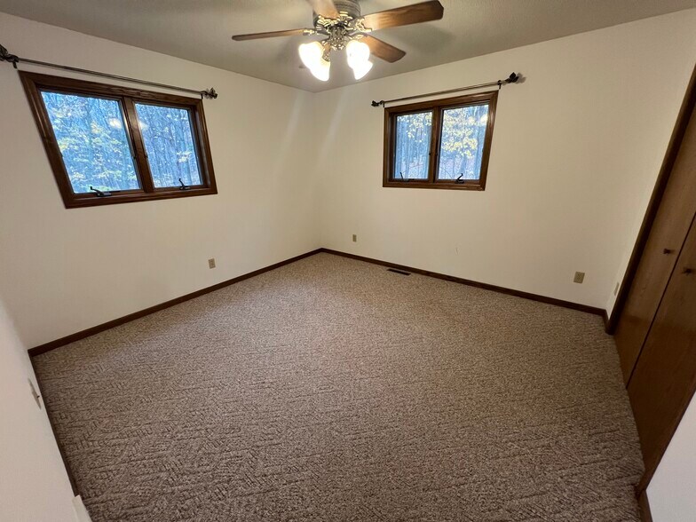 Building Photo - 2477 28 1/2 St