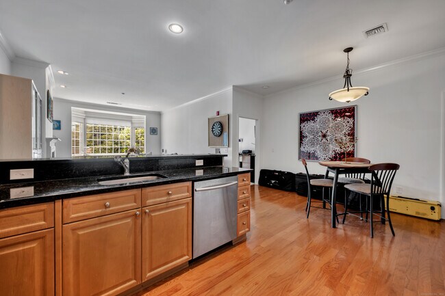 Building Photo - 1 King Philip Dr