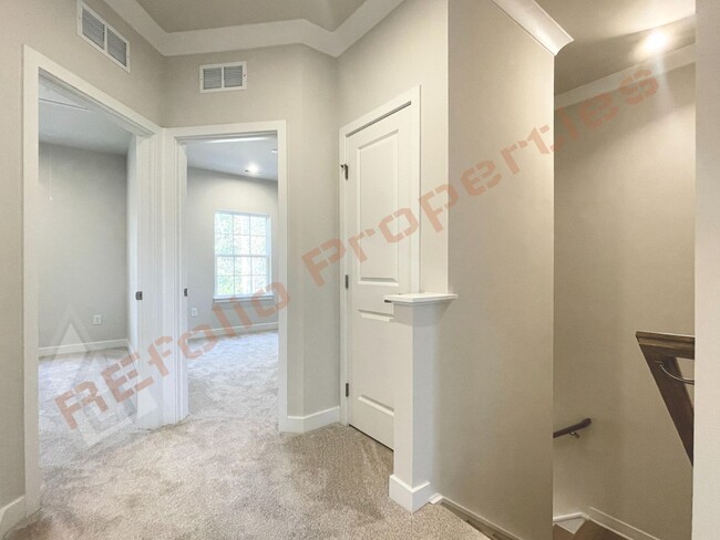 Building Photo - Beautiful brand new 3-Story Townhome | 4 B...