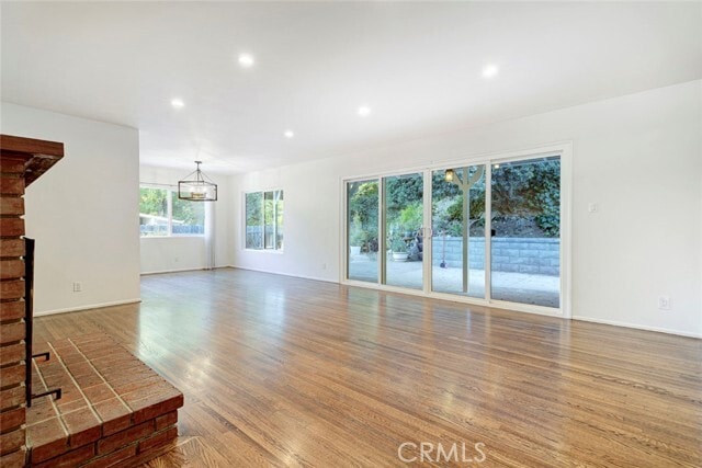 Building Photo - 3585 El Lado Dr