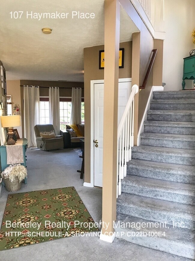 Building Photo - 107 Haymaker Place