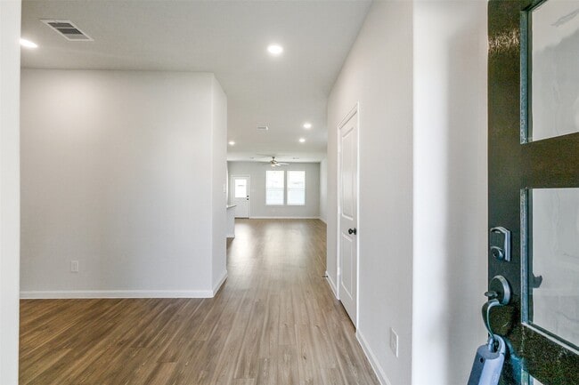 Building Photo - 12931 California Palm Ct