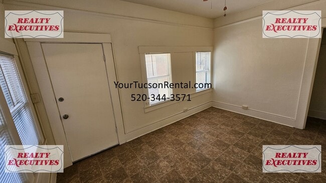 Building Photo - 8th Street and Euclid - 1 bedroom 1 bath r...
