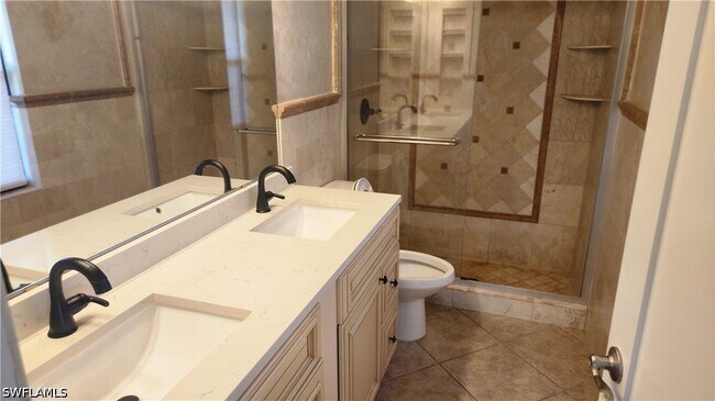 Building Photo - 2074 Pine Isle Ln