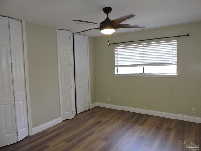 Building Photo - 5001 Grande Dr