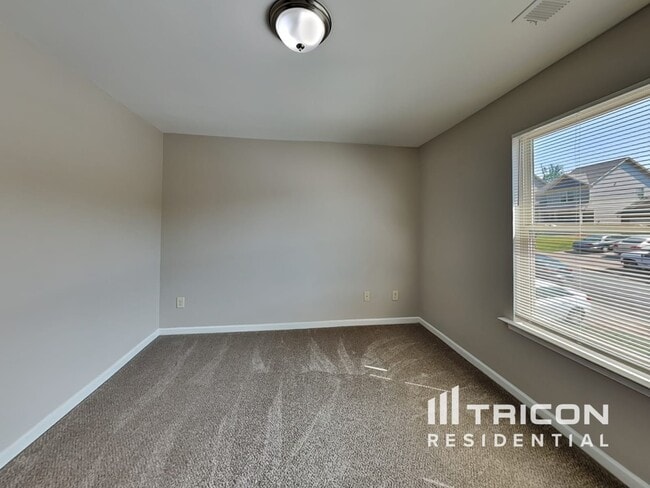 Building Photo - 39 Wyndham Ct