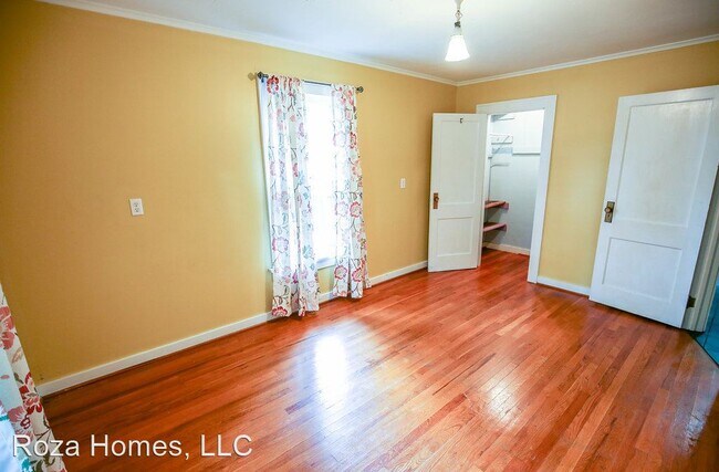 Building Photo - 3 br, 1.5 bath House - 315 S Florence