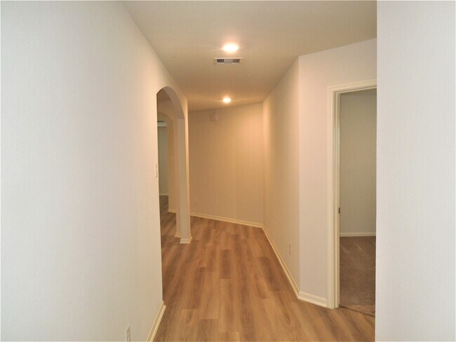 Building Photo - 10506 Copper Ridge Dr