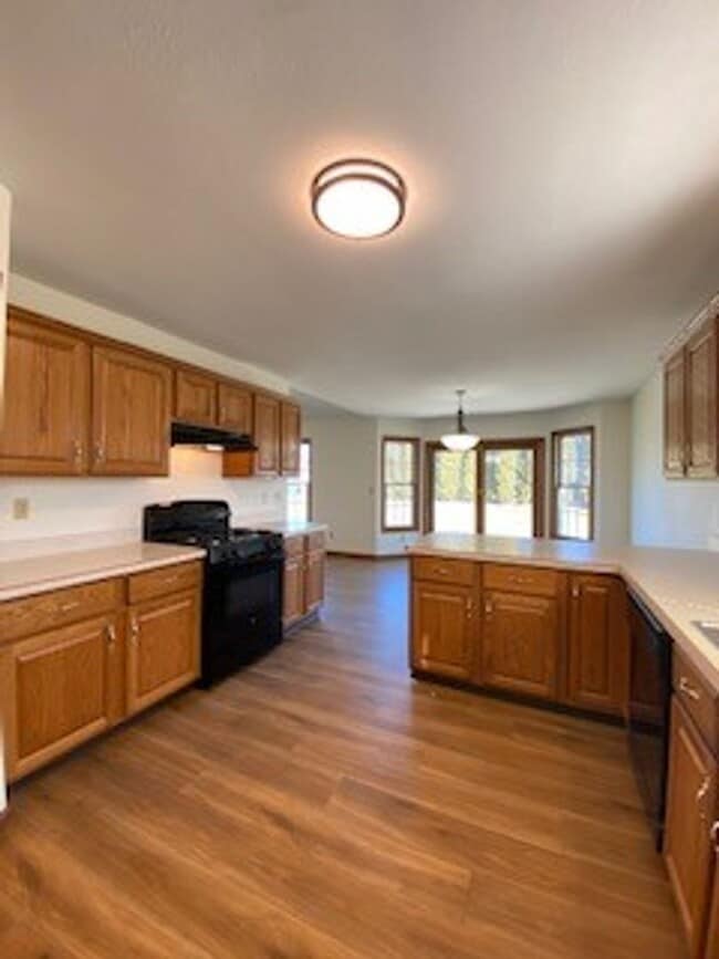 Building Photo - 3 Bedroom/2 Bathroom Home in the Gardens!