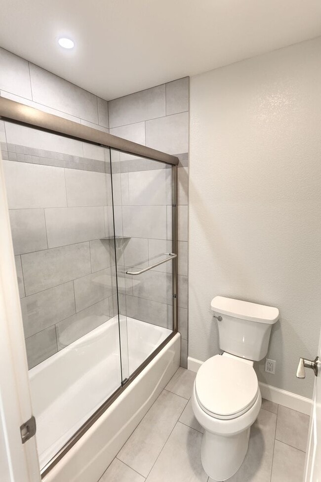 Building Photo - 4-Bedroom 2-Bathroom Saratoga Home