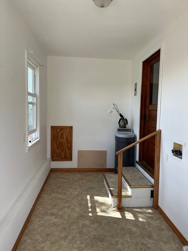 Building Photo - 9263 Reitz Rd