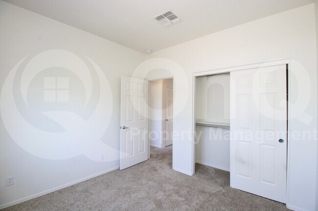 Building Photo - 17413 N 19th Run