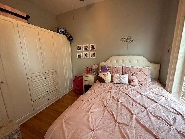 Building Photo - 656 Tremont St