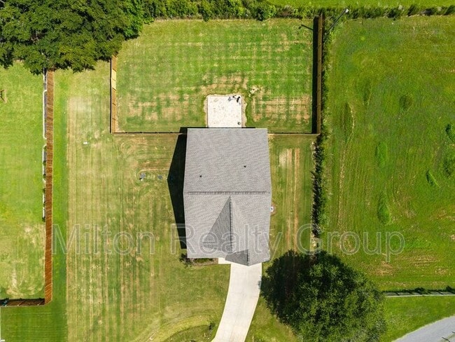 Building Photo - 217 Walker Grv Ln