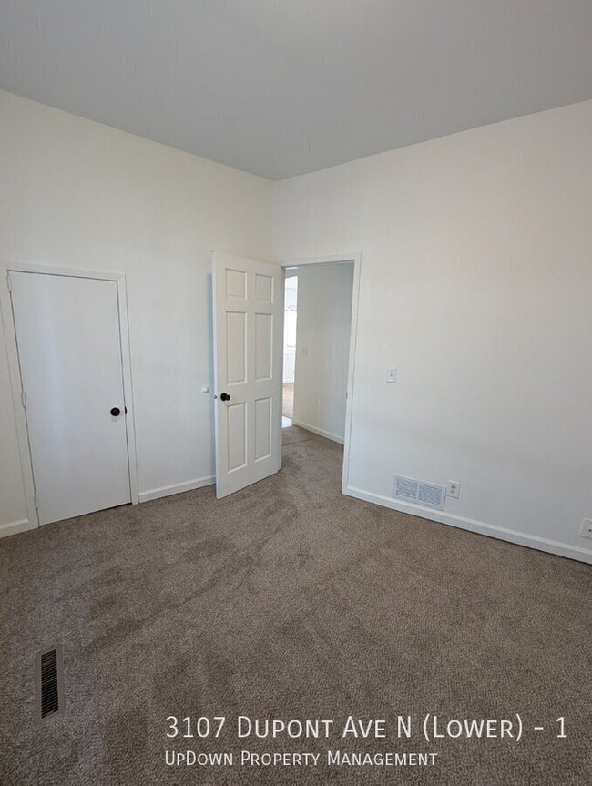 Building Photo - 3107 Dupont Ave N