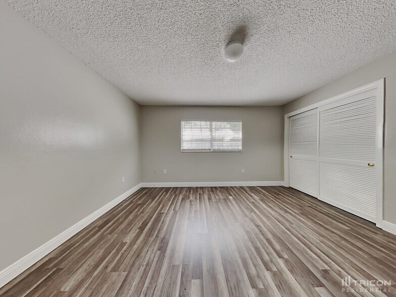 Building Photo - 13005 Willoughby Ln