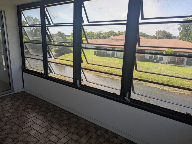 Building Photo - 13283 Pineapple Palm Ct