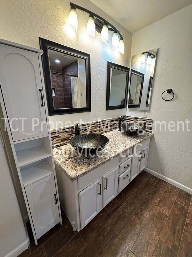 Building Photo - Remodeled 4 Bedroom Home in La Aldea