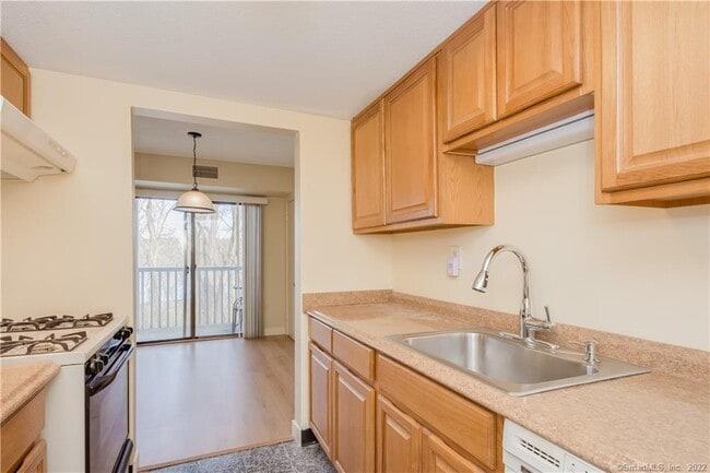 Building Photo - 57 Brookwood Dr
