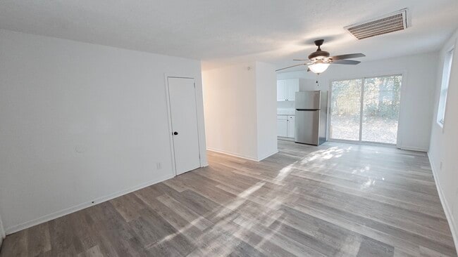 Primary Photo - Monetta Apartments