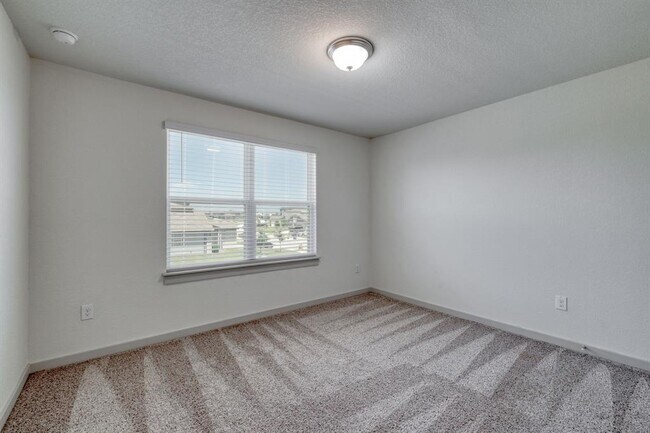 Building Photo - 7501 Smallwood Dr