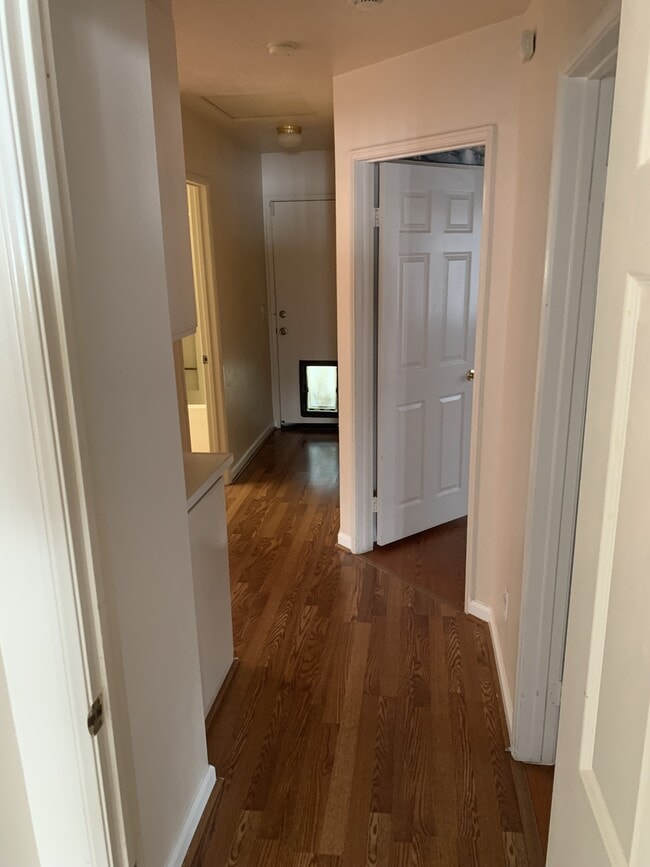 Building Photo - 38650 Juniper Tree Rd
