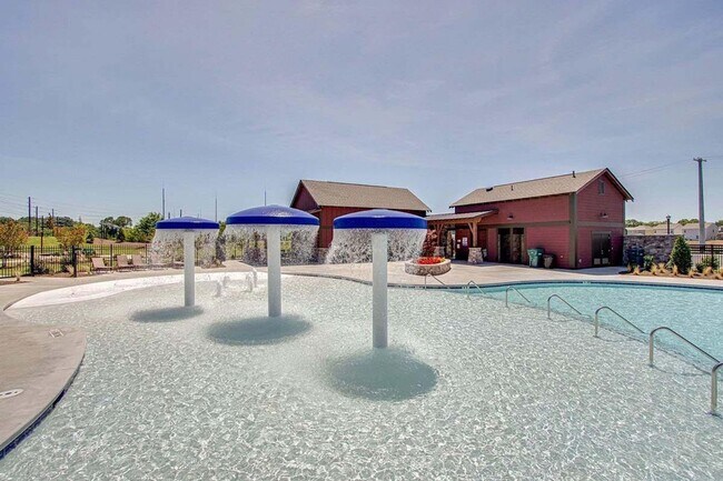 Building Photo - Nice Four Bedroom Home in Lebanon
