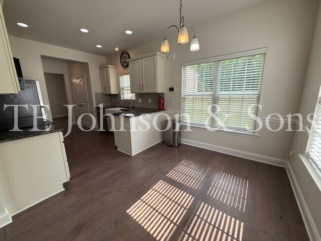 Building Photo - 2925 Grassy Knoll Cir