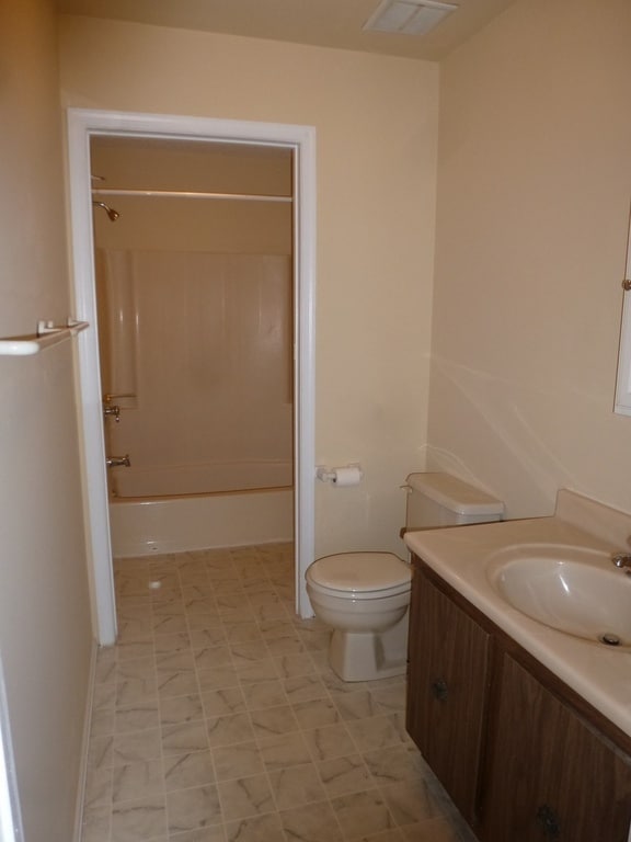 Building Photo - 16-8 Sacramento Ct