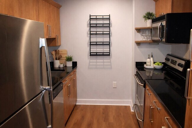 Building Photo - 289 Essex St