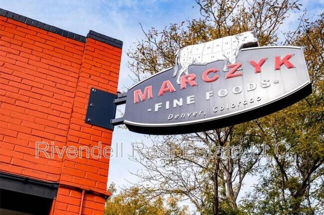 Building Photo - 1631 Emerson St