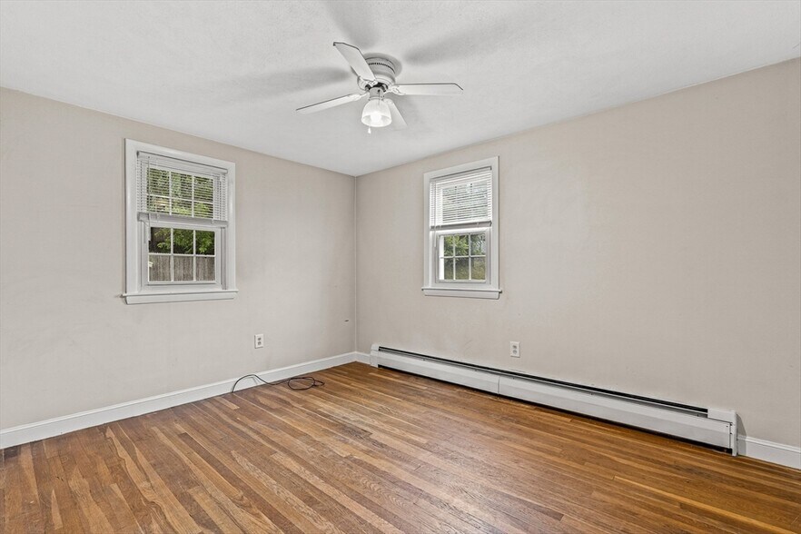 Building Photo - 11 Boline Pl