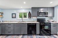 Building Photo - 31 Foote St