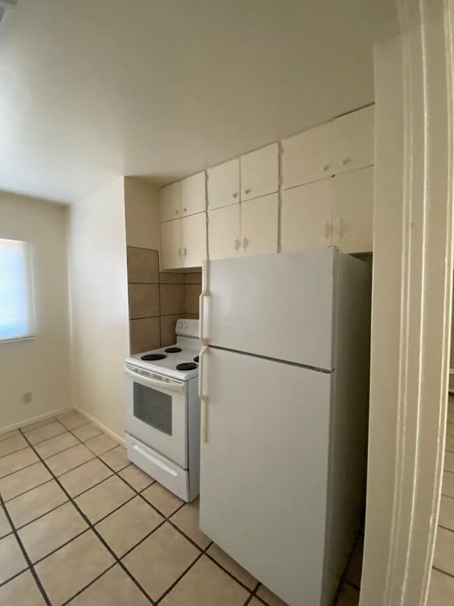 Building Photo - Beautiful 3 Bedroom Home! Available Now!