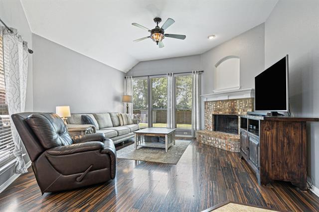 Building Photo - 2421 Teagle Dr