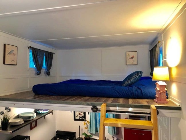 Building Photo - 9849 Sunrise Hwy