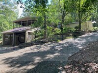 Building Photo - Ferndale 3 Bedroom Home