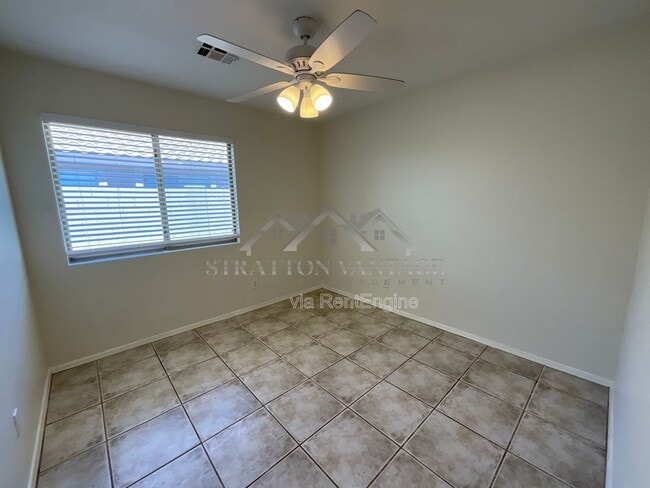 Building Photo - 16612 W Cottonwood St