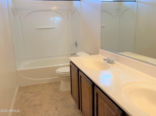 Building Photo - 31443 N Cactus Dr