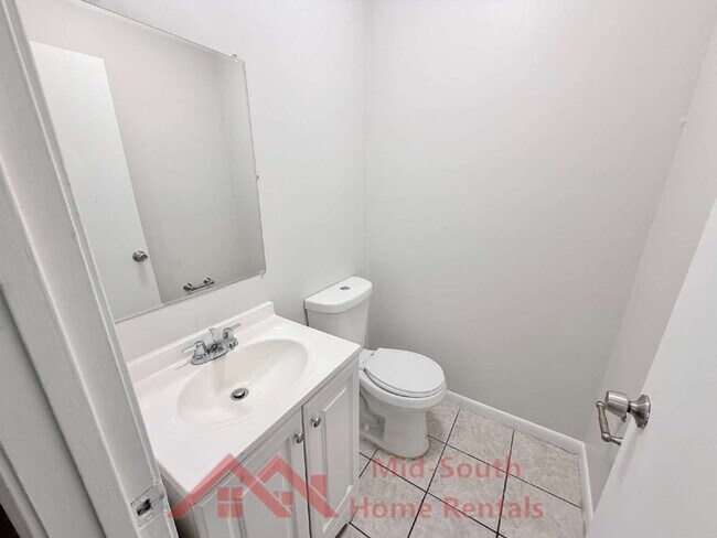 Building Photo - 5151 Corkwood Dr