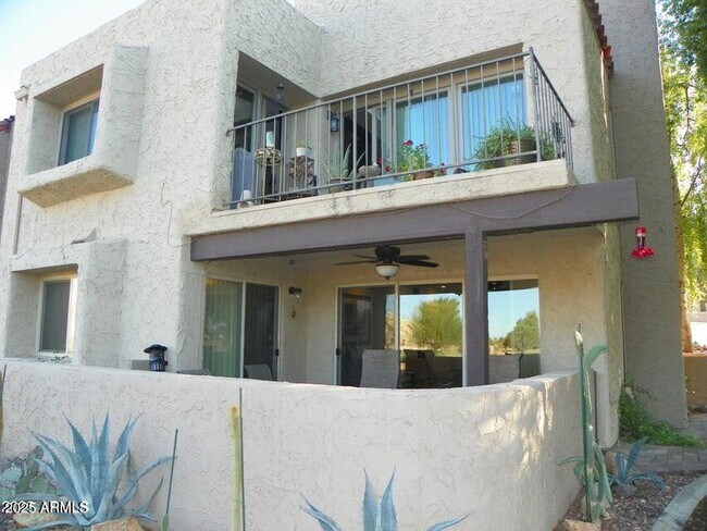 Building Photo - 7348 N Vía Camello Del Norte