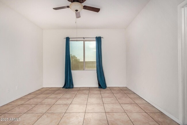 Building Photo - 4880 S 246th Ln