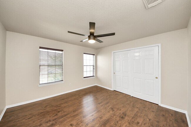Building Photo - 17303 Quiet Grove Ln