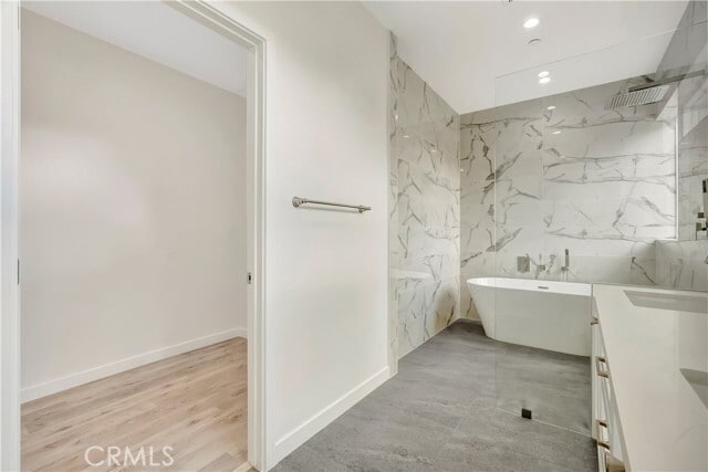 Building Photo - 15241 Nurmi St