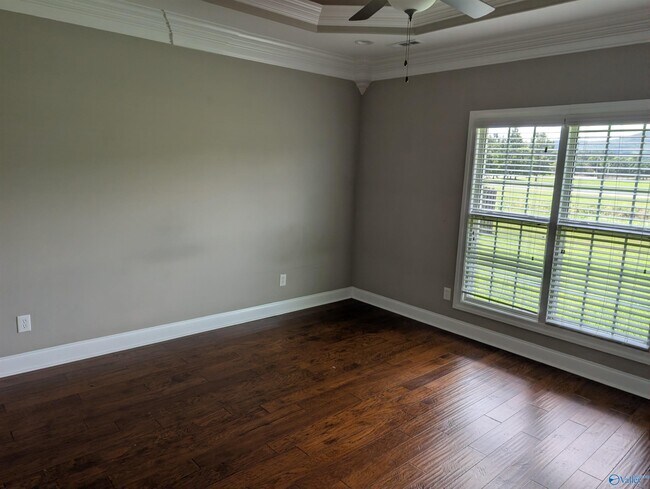 Building Photo - 7126 Weeping Willow Dr SE