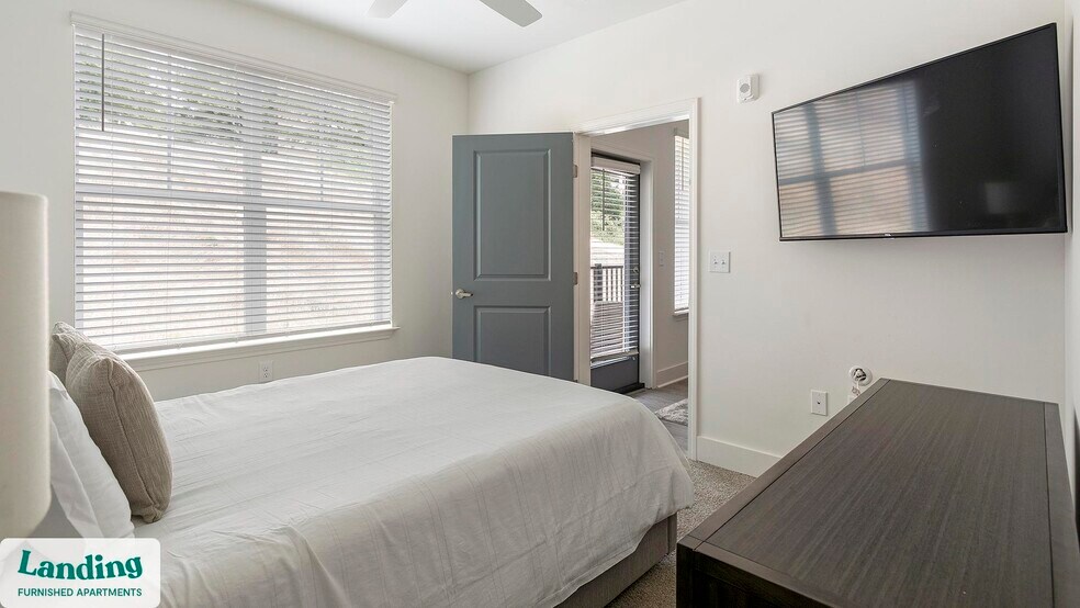 Building Photo - 5102 Station Dr