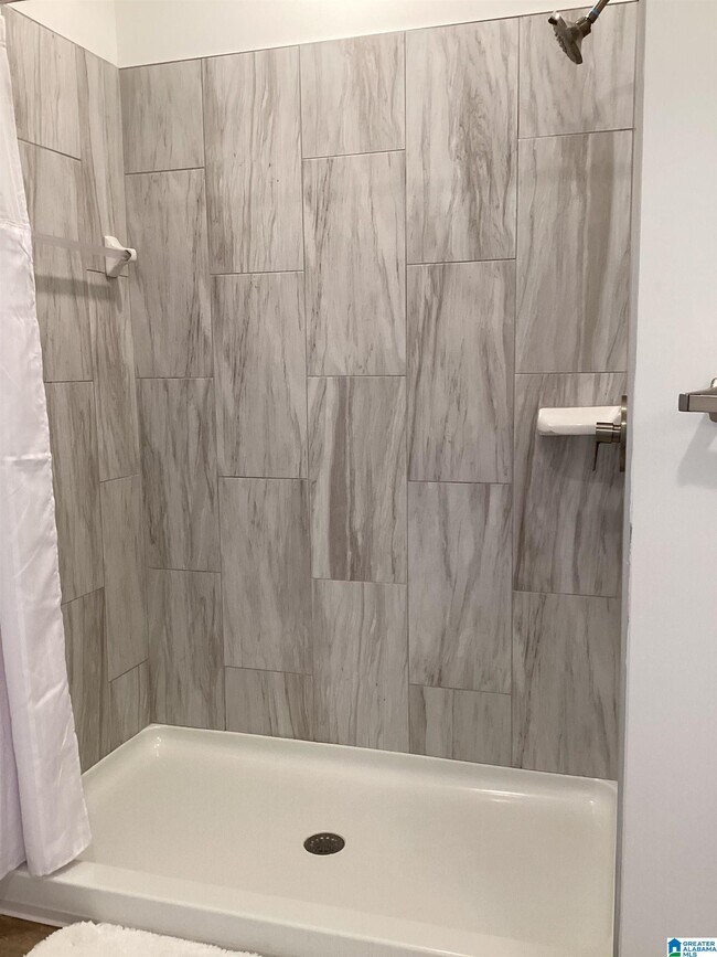 Building Photo - 2100 Canopy Trl