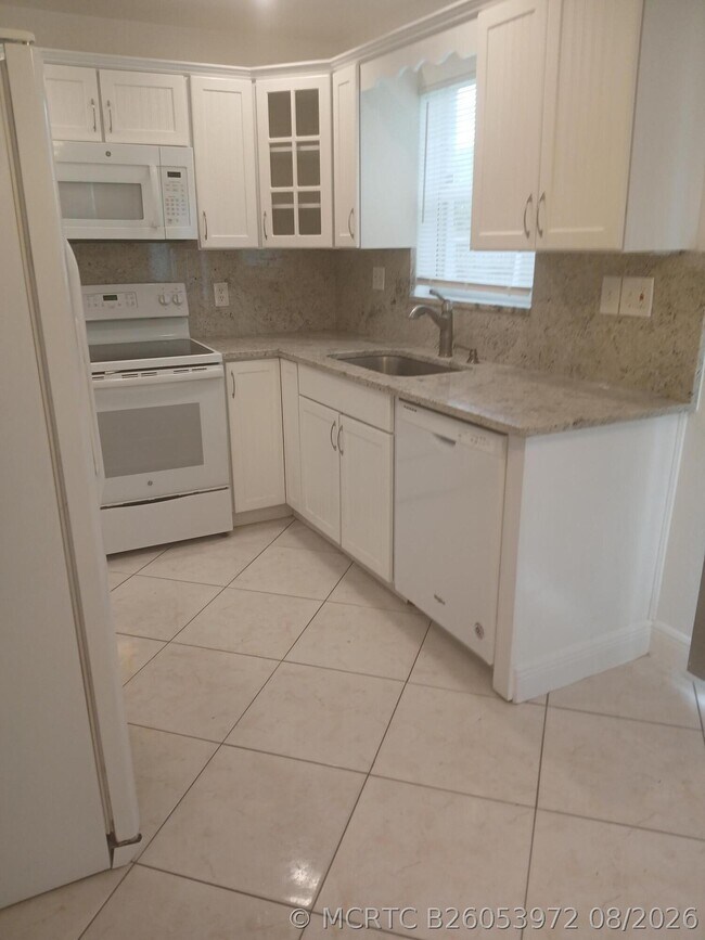 Building Photo - 4289 S Mary Cir