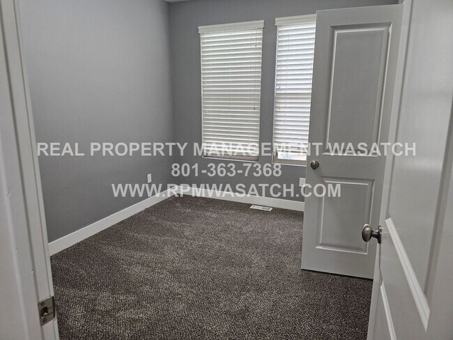 Building Photo - MOVE IN SPECIAL 1/2 off 1st months rent 3 Bedroom 2.5 Bath plus Bonus Room Town Home in Daybreak
