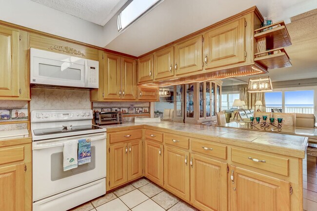 Building Photo - 3215 Jimmy Buffett Mem Hwy